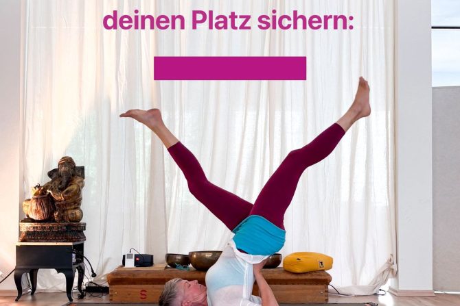 Ach, übrigens…! Yoga im Café Chloé